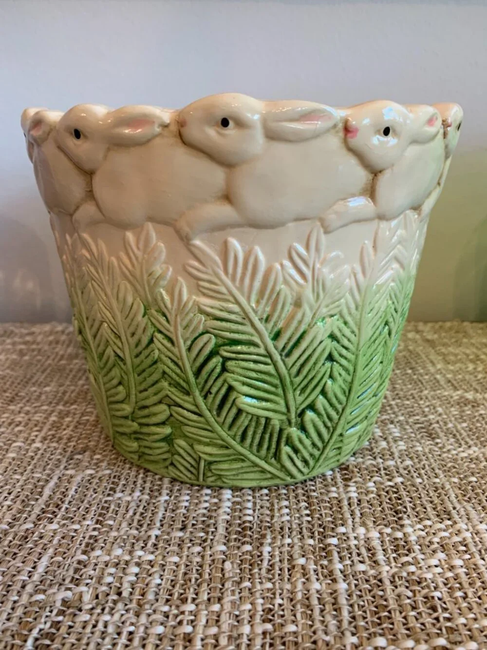 VTG Garden Planter Rabbit and Fern Majolica-style Jardiniere Cachepot Ceramic